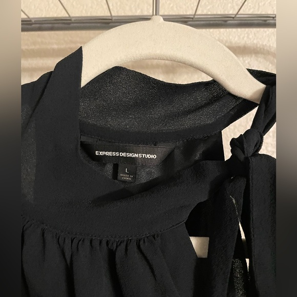 Express Design Studio Top Size Large - Picture 6 of 6